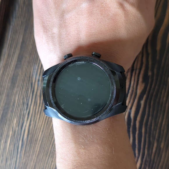 Tic Watch Pro Smartwatch w/ adjustable band - Picture 10 of 16